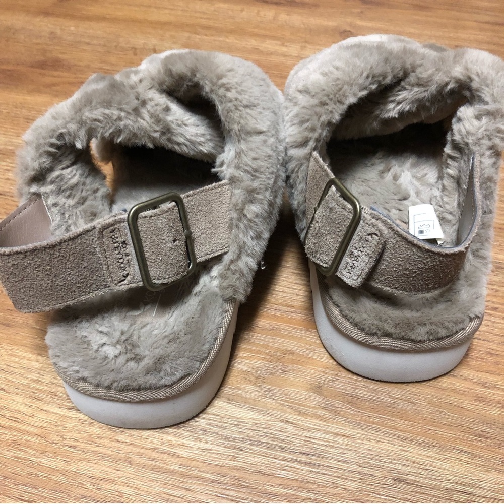 Koolaburra By Ugg Fuzz-Ee Slipper Sandal 9 - image 4